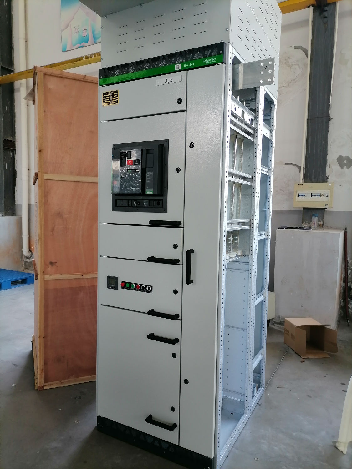 全新一代預智型BlokSeT低壓配電柜 得潤電氣生產的